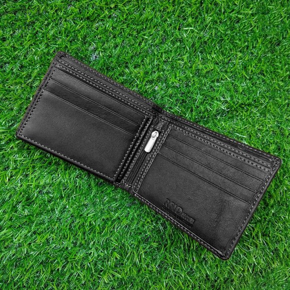 Men's Premium Bifold Leather Wallet with RFID Blocking - Picture 1 of 4